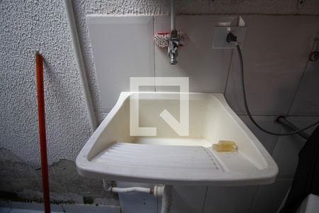 Casa de condomínio à venda com 62m², 2 quartos e 1 vaga Casa de condomínio à venda com 62m², 2 quartos e 1 vagaÁrea de Serviço