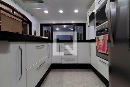 Casa à venda com 133m², 3 quartos e 2 vagasCozinha 