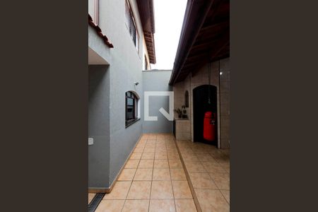 Casa à venda com 133m², 3 quartos e 2 vagasQuintal 