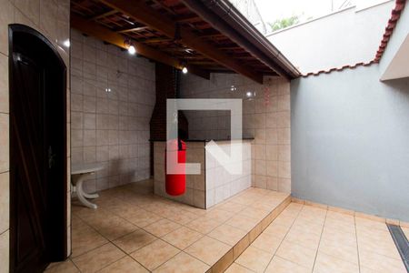 Casa à venda com 133m², 3 quartos e 2 vagasQuintal 