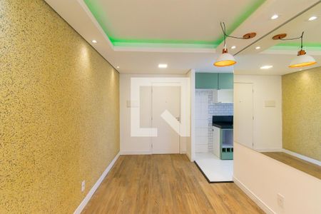 Sala de apartamento para alugar com 2 quartos, 50m² em Sítio da Figueira, São Paulo