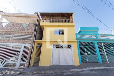 Casa à venda com 190m², 2 quartos e 1 vagaFachada