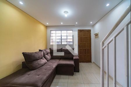 Sala de casa para alugar com 2 quartos, 65m² em Jardim Santo André, Santo André