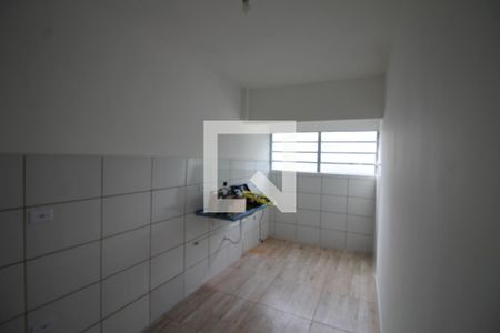 Cozinha de apartamento para alugar com 1 quarto, 50m² em Pari, São Paulo