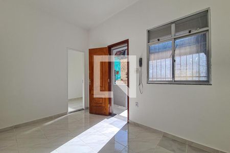 Sala de casa para alugar com 2 quartos, 60m² em Quintino Bocaiuva, Rio de Janeiro