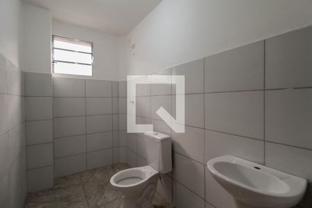 Banheiro de apartamento para alugar com 1 quarto, 50m² em Pari, São Paulo