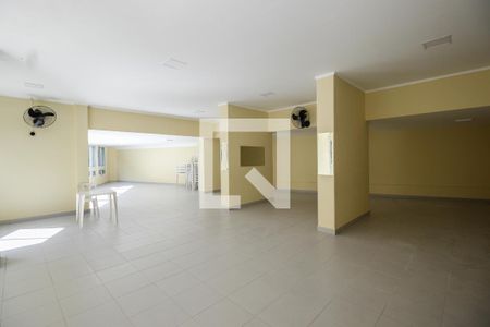 Apartamento à venda com 86m², 2 quartos e 1 vagaSalão de festas