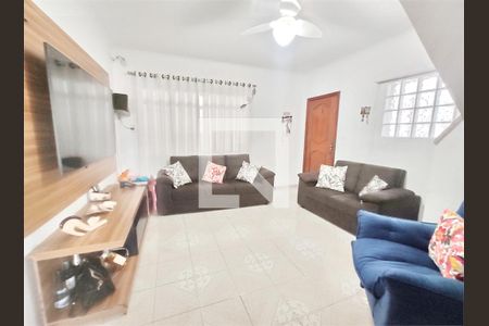 Casa à venda com 3 quartos, 210m² em Vila Dalila, São Paulo