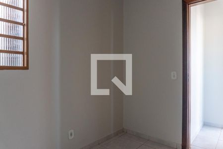 Quarto 1 de casa para alugar com 2 quartos, 40m² em Samambaia Sul (samambaia), Brasília