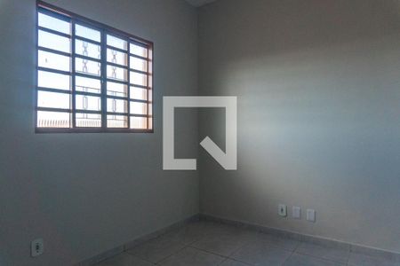 Quarto 2 de casa para alugar com 2 quartos, 40m² em Samambaia Sul (samambaia), Brasília