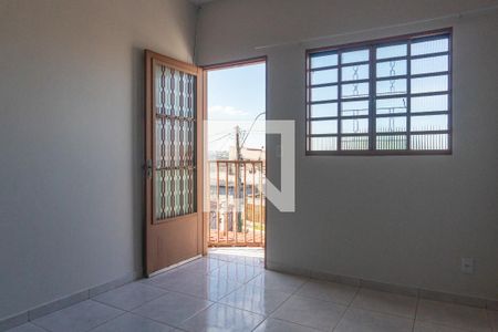 Sala de casa para alugar com 2 quartos, 40m² em Samambaia Sul (samambaia), Brasília