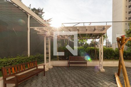 Apartamento para alugar com 80m², 2 quartos e 2 vagasÁrea comum - Playground