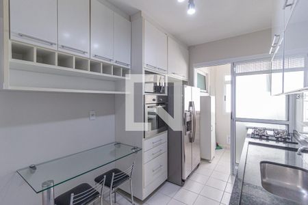Apartamento para alugar com 80m², 2 quartos e 2 vagasCozinha e área de serviço