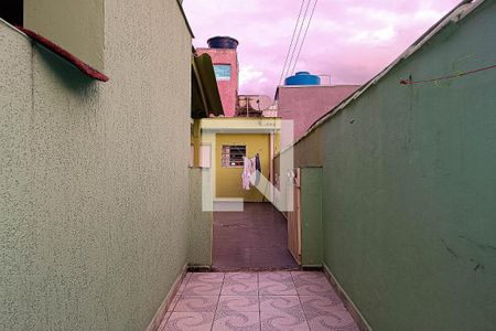 Casa à venda com 240m², 4 quartos e 2 vagasÁrea de Serviço 2