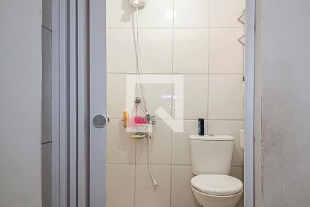 Casa à venda com 240m², 4 quartos e 2 vagasBanheiro 3