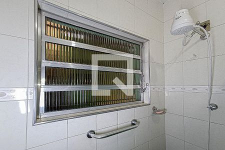 Casa à venda com 240m², 4 quartos e 2 vagasBanheiro 1