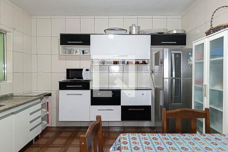 Casa à venda com 240m², 4 quartos e 2 vagasCozinha