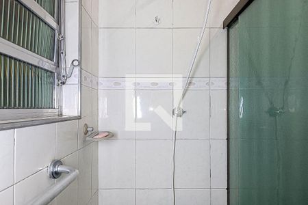 Casa à venda com 240m², 4 quartos e 2 vagasBanheiro 1