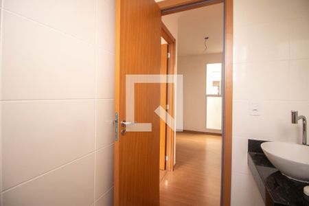 Apartamento à venda com 42m², 2 quartos e 1 vaga Apartamento à venda com 42m², 2 quartos e 1 vagaBanheiro
