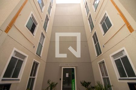 Apartamento à venda com 42m², 2 quartos e 1 vaga Apartamento à venda com 42m², 2 quartos e 1 vagaFachada do Bloco