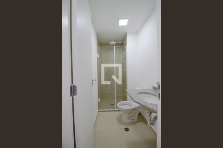 Banheiro  de kitnet/studio à venda com 1 quarto, 25m² em Vila Andrade, São Paulo
