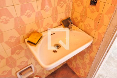 Casa à venda com 300m², 4 quartos e 4 vagasBanheiro de serviço