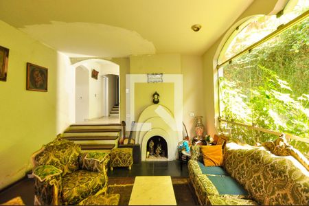 Sala de casa à venda com 4 quartos, 300m² em Pinheiros, São Paulo