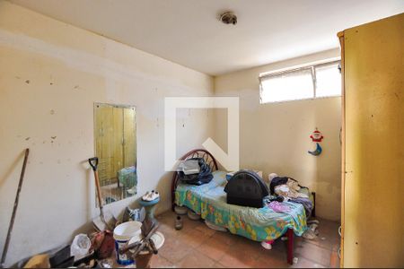 Casa à venda com 300m², 4 quartos e 4 vagasQuarto de Serviço