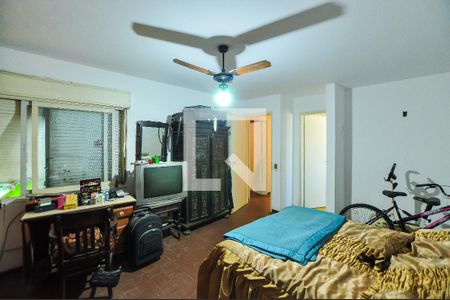 Casa à venda com 300m², 4 quartos e 4 vagasSuíte