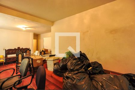 Casa à venda com 300m², 4 quartos e 4 vagasSala subsolo