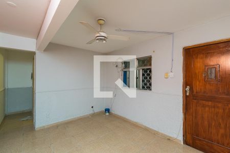 Sala de apartamento para alugar com 2 quartos, 50m² em Ramos, Rio de Janeiro