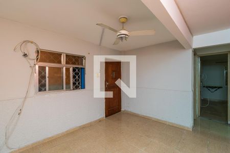 Sala de apartamento para alugar com 2 quartos, 50m² em Ramos, Rio de Janeiro