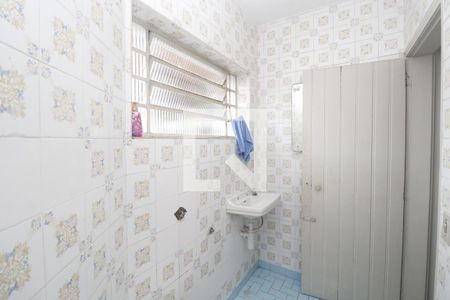 Casa à venda com 180m², 3 quartos e 4 vagasBanheiro de serviço