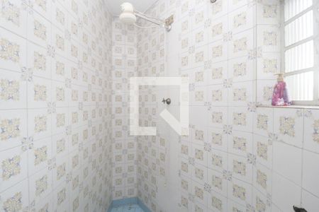 Casa à venda com 180m², 3 quartos e 4 vagasBanheiro de serviço