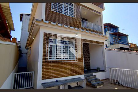 Casa à venda com 300m², 3 quartos e 2 vagas Casa à venda com 300m², 3 quartos e 2 vagasÁrea comum