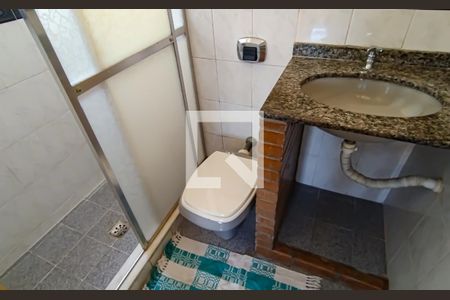 Casa à venda com 300m², 3 quartos e 2 vagas Casa à venda com 300m², 3 quartos e 2 vagasBanheiro 2