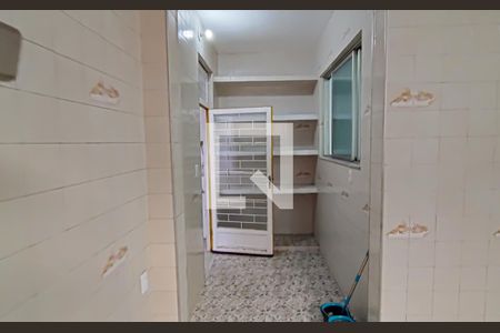 Casa à venda com 300m², 3 quartos e 2 vagas Casa à venda com 300m², 3 quartos e 2 vagasCozinha