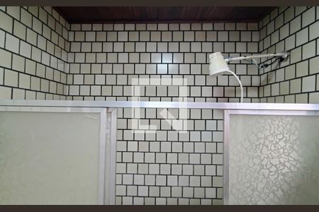 Casa à venda com 300m², 3 quartos e 2 vagas Casa à venda com 300m², 3 quartos e 2 vagasBanheiro