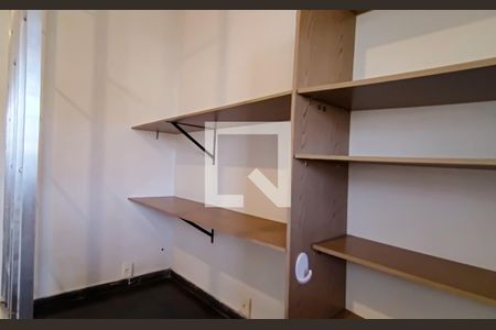 Casa à venda com 300m², 3 quartos e 2 vagas Casa à venda com 300m², 3 quartos e 2 vagasQuarto 2