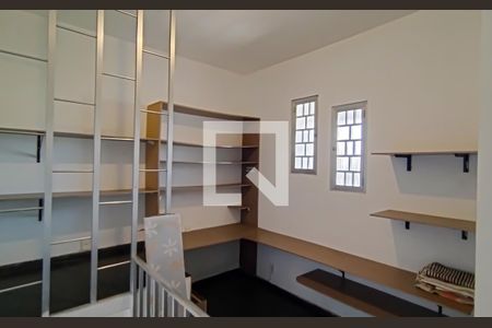 Casa à venda com 300m², 3 quartos e 2 vagas Casa à venda com 300m², 3 quartos e 2 vagasQuarto 2