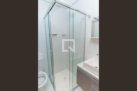 Banheiro de apartamento para alugar com 1 quarto, 24m² em Vila Mazzei, São Paulo