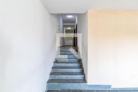 Corredor de casa para alugar com 3 quartos, 160m² em Jardim Guarau, São Paulo