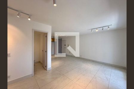 Sala de apartamento para alugar com 2 quartos, 83m² em Santo Amaro, São Paulo