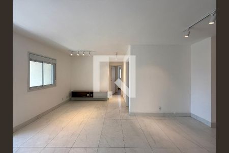 Sala de apartamento para alugar com 2 quartos, 83m² em Santo Amaro, São Paulo