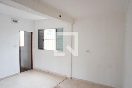 Sala / Quarto de kitnet/studio para alugar com 1 quarto, 30m² em Ipiranga, São Paulo