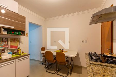 Casa à venda com 115m², 3 quartos e 2 vagasCozinha