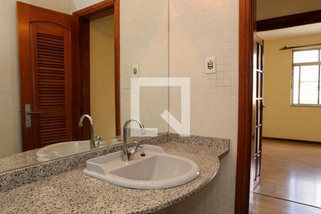 Apartamento à venda com 90m², 3 quartos e 1 vaga Apartamento à venda com 90m², 3 quartos e 1 vagaBanheiro Social