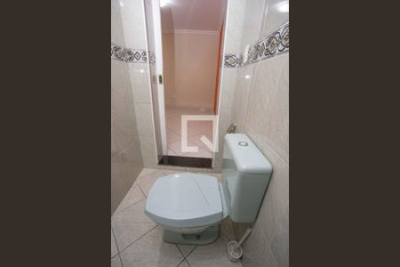 Banheiro de casa para alugar com 2 quartos, 80m² em Taboão, Diadema