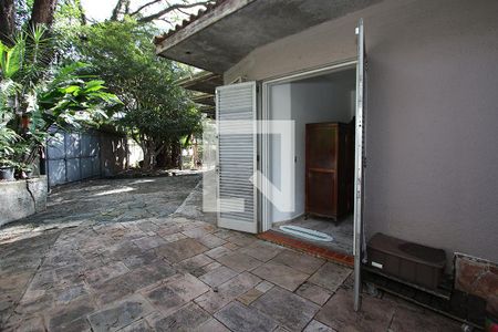 Casa à venda com 258m², 4 quartos e 6 vagas Casa à venda com 258m², 4 quartos e 6 vagasVaranda Quarto 2