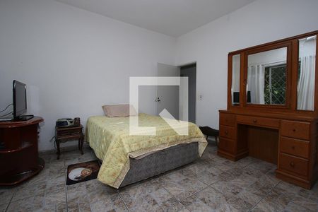 Casa à venda com 258m², 4 quartos e 6 vagas Casa à venda com 258m², 4 quartos e 6 vagasQuarto 4 - Suíte